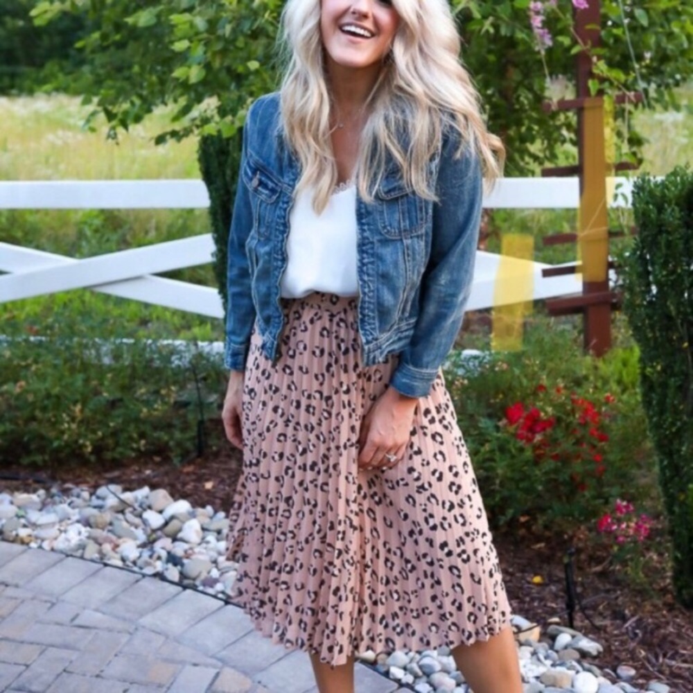 A New Day Leopard Print Pleated Midi Skirt